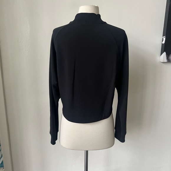 Lululemon Up High Embroidered Pullover Crop Top - Picture 8 of 8